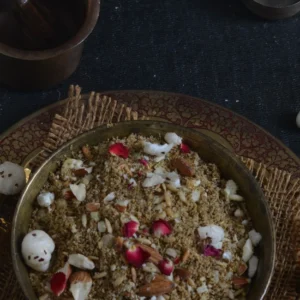 Dry Fruit Panjeeri (ڈرائی فروٹ پنجیری)